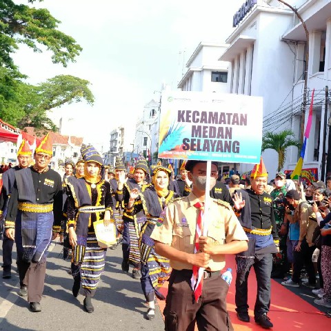 Fashion carnival dan Pawai Budaya pada Dirgahayu Kota Medan Ke-432 Tahun (1 Juli 2022).